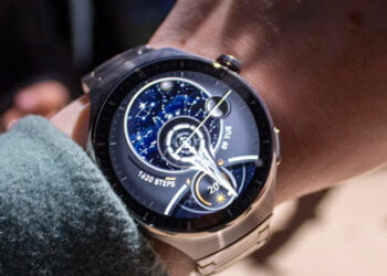 Was zeichnet die Watch 4 Pro in ihrer Preisklasse aus?