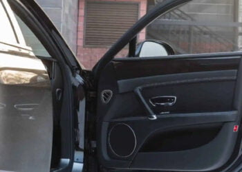 Die Rolle von Auto-Scharnieren in der Automobilindustrie 