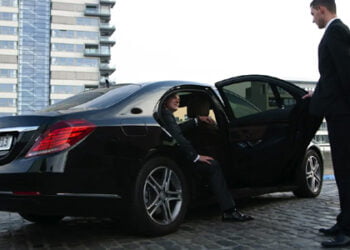 Limousinenservice Frankfurt: Erstklassige Eleganz und Komfort für Ihre Reisen